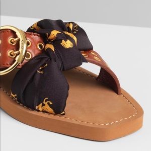 Chloe Woody horse printed leather sandals 🐎